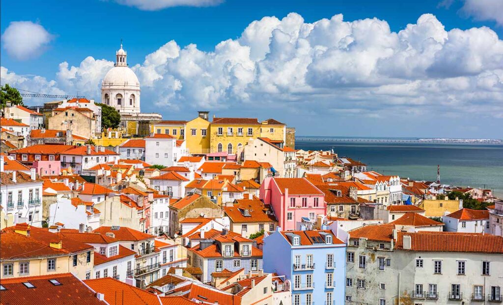 lisbon-portugal-skyline
