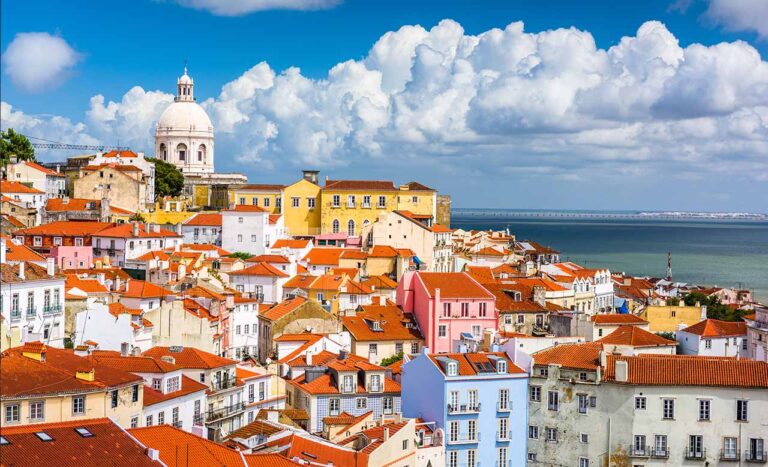 lisbon-portugal-skyline