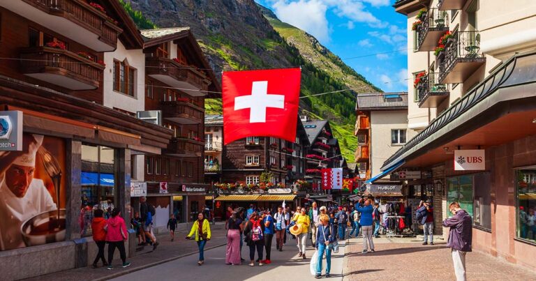 traditional-houses-zermatt-switzerland